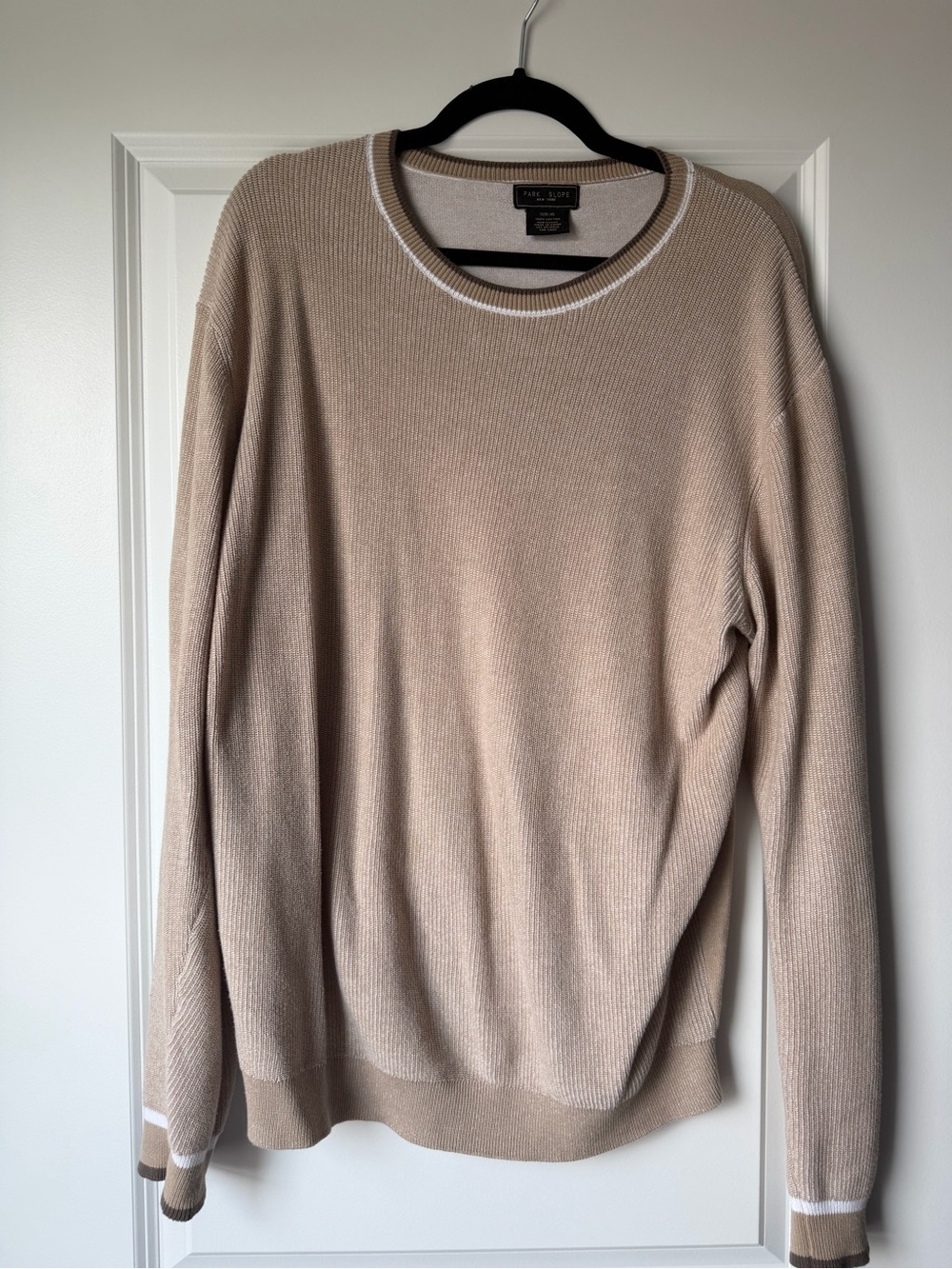 & Other Stories Men’s Beige Crewneck Sweater with White Trim